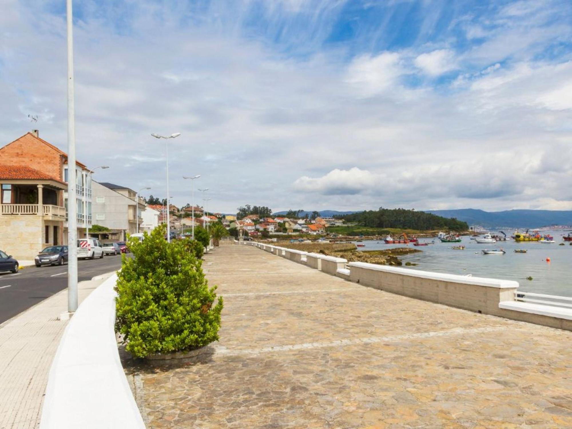 Apartamentos Illa De Arousa Centro 3000 Экстерьер фото